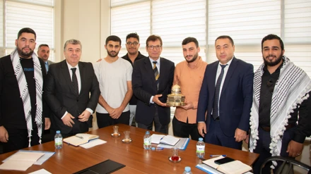 Selçuk Üniversitesi Yönetimi Filistinli öğrencilerle buluştu